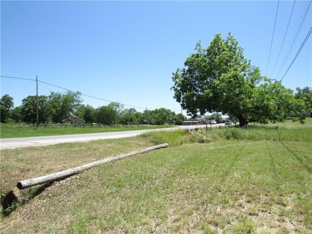 1220 W Hubbard St, Mineral Wells, TX 76067